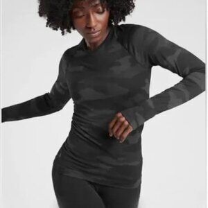Athleta Womens Tee Speedlight Seamless Black Camo Long Sleeve Active Top Medium